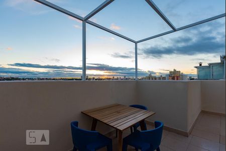 Apartamento à venda com 100m², 2 quartos e 1 vagaCobertura