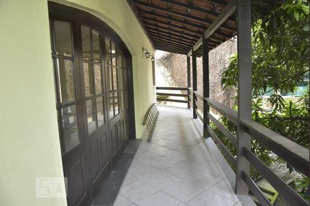 Varanda da Sala de casa de condomínio para alugar com 4 quartos, 600m² em Freguesia de Jacarepaguá, Rio de Janeiro