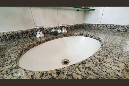 Apartamento à venda com 60m², 2 quartos e 2 vagasBanheiro da Suíte