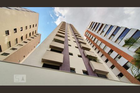 Apartamento à venda com 60m², 2 quartos e 2 vagasFachada