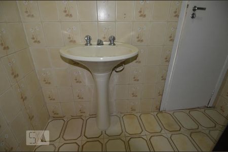 Apartamento para alugar com 50m², 2 quartos e sem vagaBanheiro