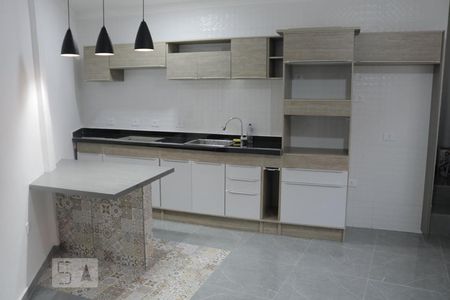Cozinha de casa para alugar com 2 quartos, 80m² em Vila Moreira, São Paulo