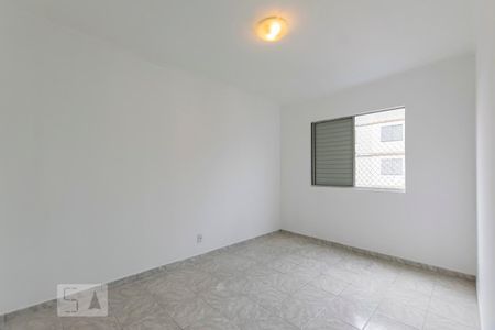 Quarto 1 de apartamento para alugar com 2 quartos, 61m² em Jardim Santa Emília, São Paulo