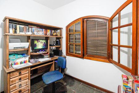 Casa à venda com 500m², 3 quartos e 6 vagasQuarto 1