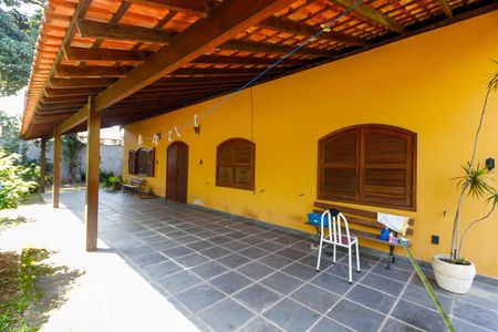 Casa à venda com 500m², 3 quartos e 6 vagasQuintal