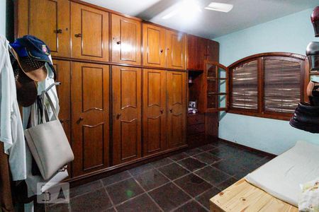 Casa à venda com 500m², 3 quartos e 6 vagasQuarto 2