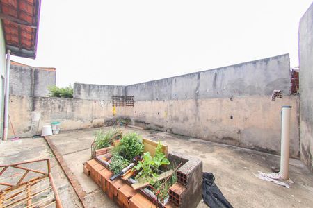 Casa à venda com 120m², 3 quartos e 2 vagasQuintal