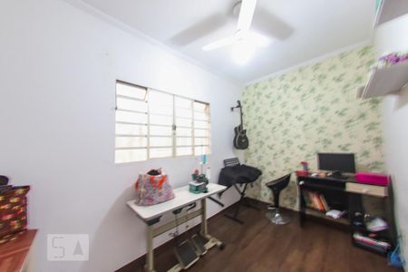 Casa à venda com 120m², 3 quartos e 2 vagasQuarto 2