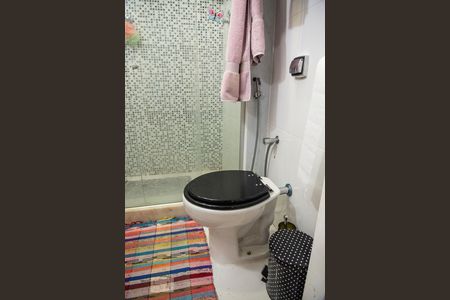 Apartamento à venda com 117m², 3 quartos e sem vagaBanheiro da Suíte