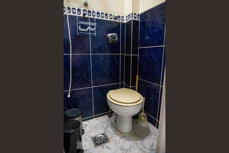 Apartamento à venda com 117m², 3 quartos e sem vagaBanheiro de Serviço