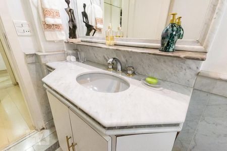 Apartamento para alugar com 223m², 3 quartos e 4 vagas Apartamento para alugar com 223m², 3 quartos e 4 vagasBanheiro do Quarto 2 - Torneira