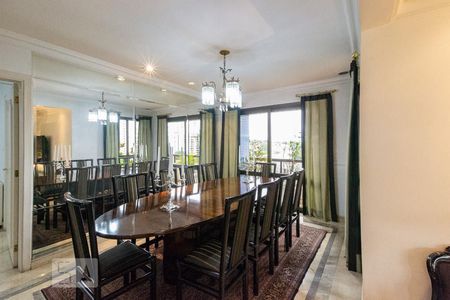 Apartamento para alugar com 223m², 3 quartos e 4 vagas Apartamento para alugar com 223m², 3 quartos e 4 vagasSala 3