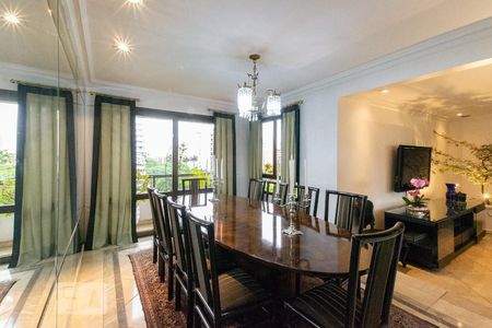 Apartamento para alugar com 223m², 3 quartos e 4 vagas Apartamento para alugar com 223m², 3 quartos e 4 vagasSala 3