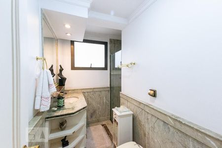 Apartamento para alugar com 223m², 3 quartos e 4 vagas Apartamento para alugar com 223m², 3 quartos e 4 vagasBanheiro do Quarto 3