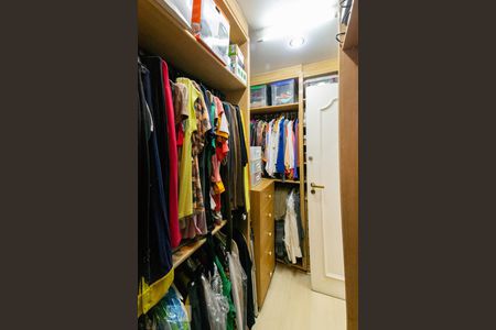 Apartamento para alugar com 223m², 3 quartos e 4 vagas Apartamento para alugar com 223m², 3 quartos e 4 vagasCloset