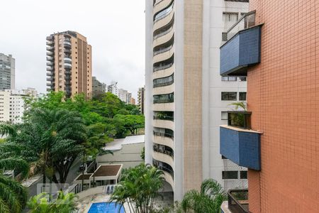 Apartamento para alugar com 223m², 3 quartos e 4 vagas Apartamento para alugar com 223m², 3 quartos e 4 vagasVista