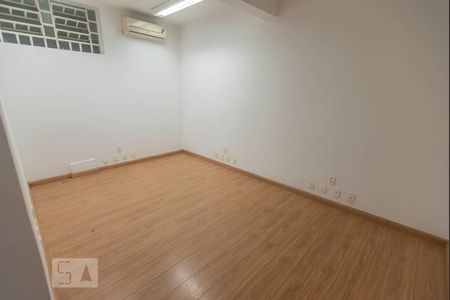 Casa à venda com 200m², 5 quartos e 2 vagasQuarto 1