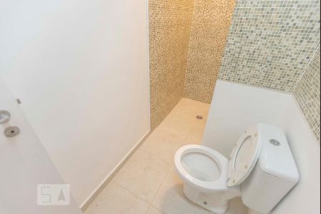 Casa à venda com 200m², 5 quartos e 2 vagasBanheiro 3 suíte