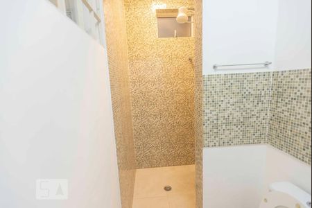 Casa à venda com 200m², 5 quartos e 2 vagasBanheiro 3 suíte