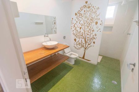 Casa à venda com 200m², 5 quartos e 2 vagasBanheiro 1