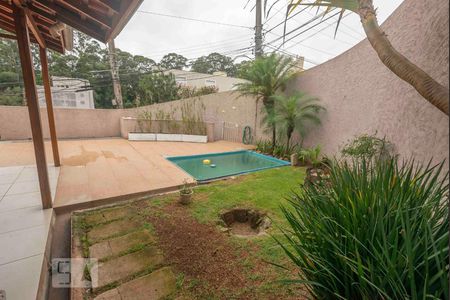 Casa à venda com 200m², 5 quartos e 2 vagasQuintal frontal