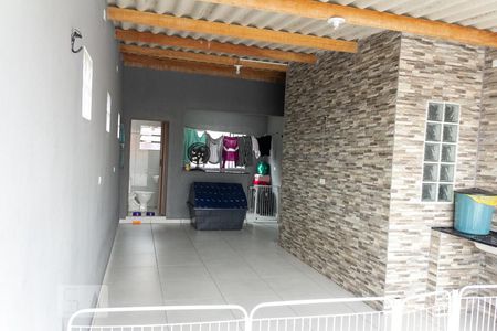 Casa à venda com 200m², 3 quartos e 2 vagas Casa à venda com 200m², 3 quartos e 2 vagasLavanderia 2
