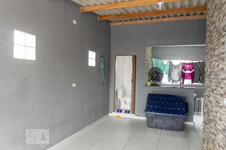 Casa à venda com 200m², 3 quartos e 2 vagas Casa à venda com 200m², 3 quartos e 2 vagasLavanderia 2