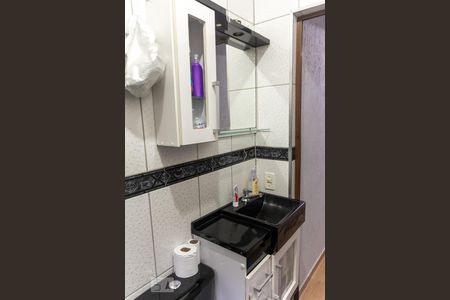 Casa à venda com 200m², 3 quartos e 2 vagas Casa à venda com 200m², 3 quartos e 2 vagasBanheiro 2