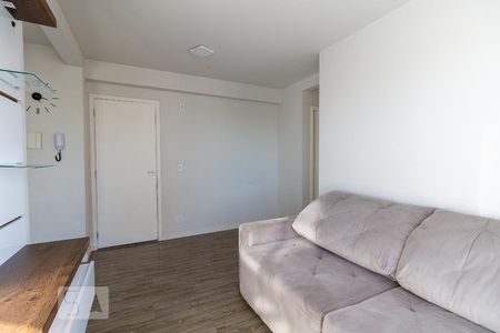 Sala de apartamento para alugar com 2 quartos, 46m² em Pinheirinho, Curitiba