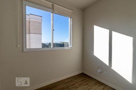 Quarto 2 de apartamento para alugar com 2 quartos, 46m² em Pinheirinho, Curitiba