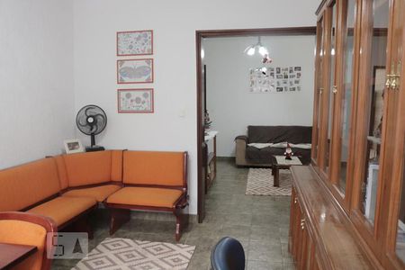 Escritório de casa à venda com 3 quartos, 200m² em Parque São Jorge, São Paulo