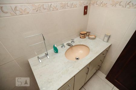 Apartamento para alugar com 67m², 2 quartos e 1 vaga Apartamento para alugar com 67m², 2 quartos e 1 vagaBanheiro