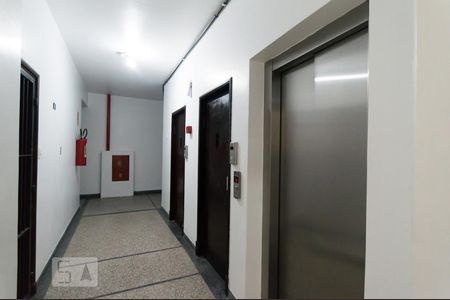 Studio à venda com 39m², 1 quarto e sem vagaHall social