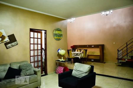 Sala  de casa à venda com 4 quartos, 474m² em Vila Guilhermina, São Paulo