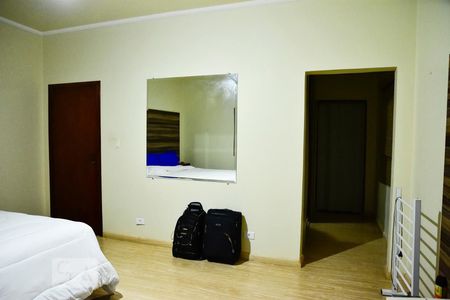 Quarto 1  de casa à venda com 4 quartos, 474m² em Vila Guilhermina, São Paulo