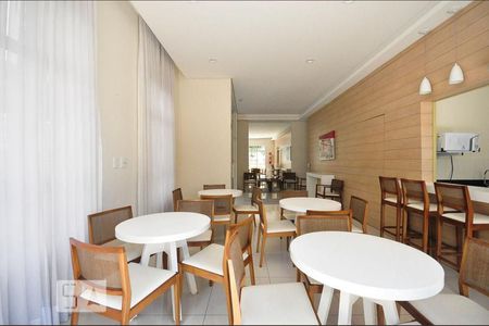 Apartamento à venda com 73m², 3 quartos e 2 vagasÁrea comum - Salão de festas