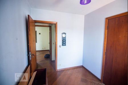 Apartamento à venda com 96m², 3 quartos e 2 vagas Apartamento à venda com 96m², 3 quartos e 2 vagasQuarto 2