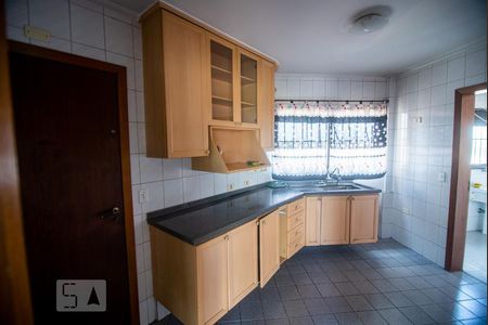 Cozinha de apartamento à venda com 3 quartos, 96m² em Jardim Teresa, São Paulo