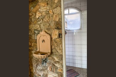 Casa à venda com 500m², 4 quartos e 8 vagas Casa à venda com 500m², 4 quartos e 8 vagasLavabo