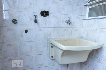 Apartamento à venda com 99m², 2 quartos e 1 vagaÁrea de Serviço