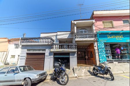 Casa para alugar com 39m², 1 quarto e sem vaga Casa para alugar com 39m², 1 quarto e sem vagaFachada