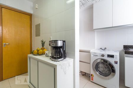 Cozinha de apartamento para alugar com 4 quartos, 110m² em Liberdade, Belo Horizonte