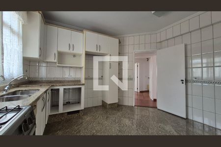 Apartamento para alugar com 135m², 4 quartos e 3 vagas Apartamento para alugar com 135m², 4 quartos e 3 vagasCozinha