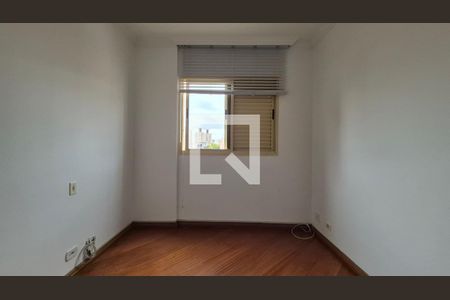 Apartamento para alugar com 135m², 4 quartos e 3 vagas Apartamento para alugar com 135m², 4 quartos e 3 vagasQuarto