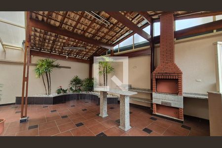 Apartamento para alugar com 135m², 4 quartos e 3 vagas Apartamento para alugar com 135m², 4 quartos e 3 vagasÁrea comum - Churrasqueira