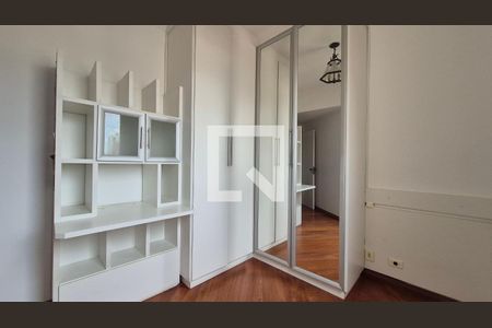Apartamento para alugar com 135m², 4 quartos e 3 vagas Apartamento para alugar com 135m², 4 quartos e 3 vagasSuíte
