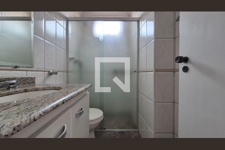 Apartamento para alugar com 135m², 4 quartos e 3 vagas Apartamento para alugar com 135m², 4 quartos e 3 vagasBanheiro