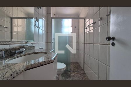 Apartamento para alugar com 135m², 4 quartos e 3 vagas Apartamento para alugar com 135m², 4 quartos e 3 vagasBanheiro da suíte