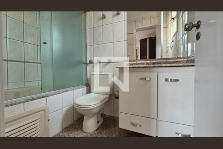 Apartamento para alugar com 135m², 4 quartos e 3 vagas Apartamento para alugar com 135m², 4 quartos e 3 vagasBanheiro da suíte 2