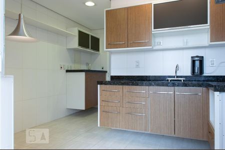 Apartamento para alugar com 91m², 3 quartos e 2 vagasCozinha